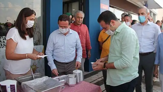 AK Parti Fethiye İlçe Teşkilatından aşure etkinliği