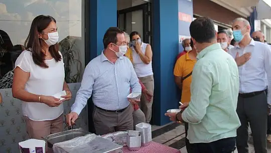 AK Parti Fethiye İlçe Teşkilatından aşure etkinliği