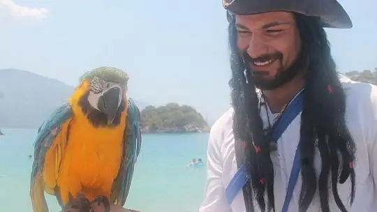 MAHMUT, ÖLÜDENİZ PLAJI'NIN MASKOTU OLDU