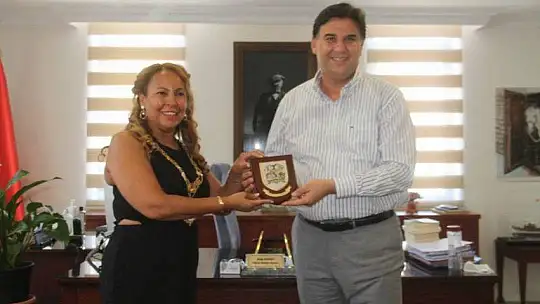 ROTHERY 'FETHİYE İLE KARDEŞ ŞEHİR OLMAK İSTİYORUZ'