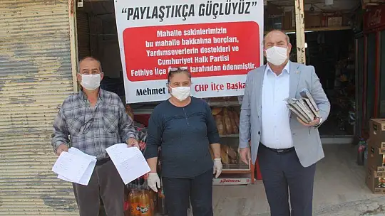 CHP İlçe Örgütü veresiye defterlerini satın aldı 