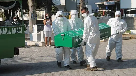 KADINLAR BİRLİĞİ'NİN ZEYNEP ABLASI SON YOLCULUĞUNA UĞURLANDI