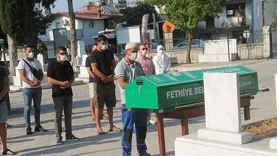 KADINLAR BİRLİĞİ'NİN ZEYNEP ABLASI SON YOLCULUĞUNA UĞURLANDI