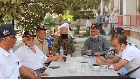 Deva Partisinden aşure etkinliği