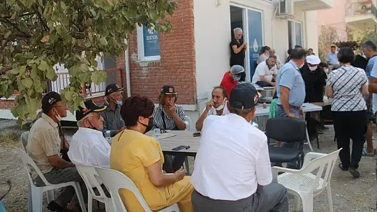 Deva Partisinden aşure etkinliği