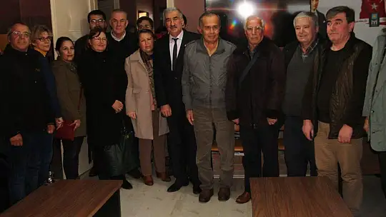 İlçe Başkanı Ve 30 Kişilik Yönetim Kurulu Görevinden İstifa Etti