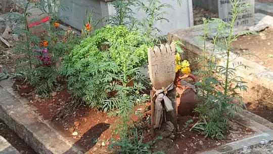 Türk Kadınlar Birliğinden kabir ziyaretleri