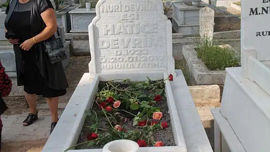 Türk Kadınlar Birliğinden kabir ziyaretleri