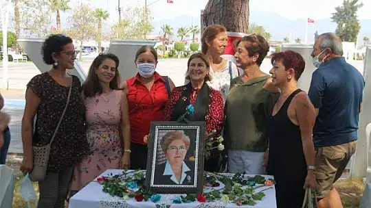 Zeynep Tuncel anısına pilav ikramında bulundular