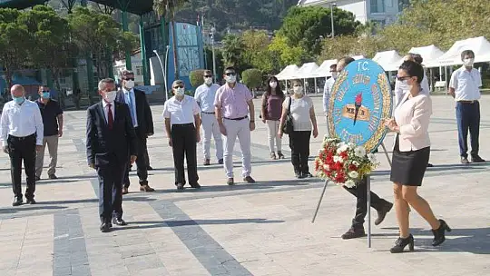 İlköğretim Haftası sade bir törenle kutlandı