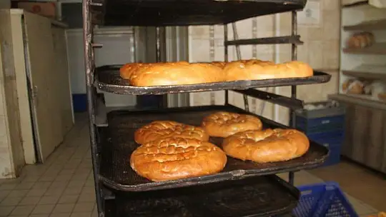 Ramazan pidesi tezgahlardaki yerini aldı 