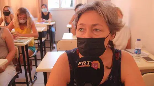 FETHİYE'DE YAŞAYAN YABANCILAR TÜRKÇE ÖĞRENİYOR