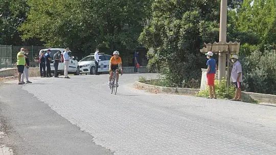 ZORLU PARKURDA PEDAL ÇEVİRDİLER