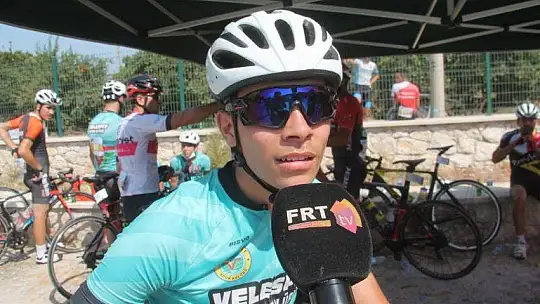 ZORLU PARKURDA PEDAL ÇEVİRDİLER