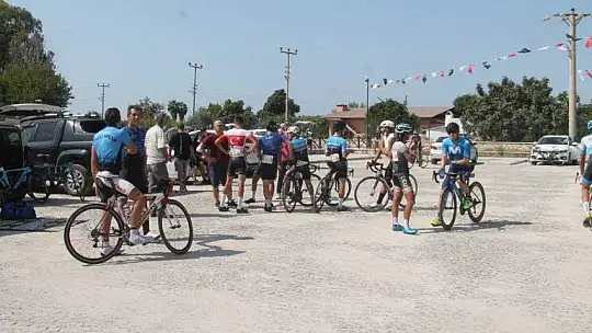 ZORLU PARKURDA PEDAL ÇEVİRDİLER