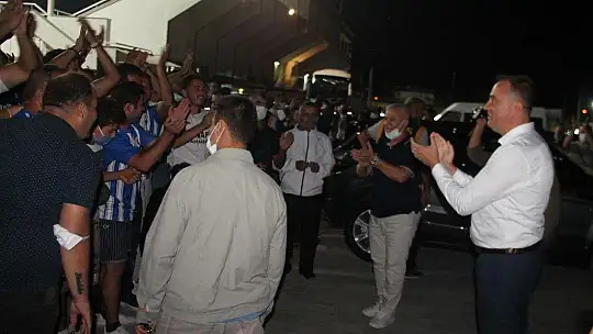 Başkan Esat Bakırcı pankart için apaçilere teşekkür etti