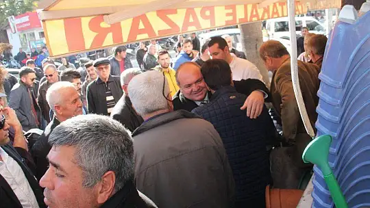 Mehmet Demir Sevgisi Sokağa Taştı