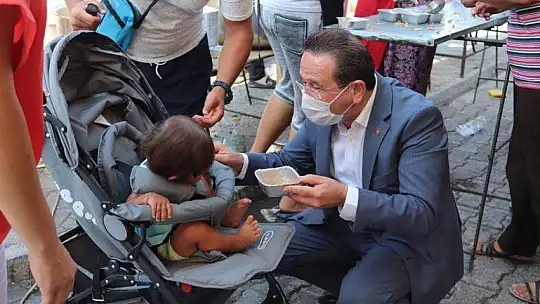 Geleneksel aşure etkinliğine yoğun katılım oldu