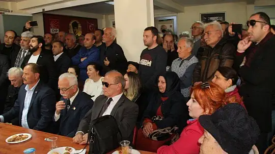 Mehmet Demir Sevgisi Sokağa Taştı