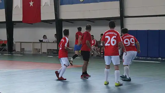 Özel Sporcular, Protokol Üyeleriyle Maç Yaptı 