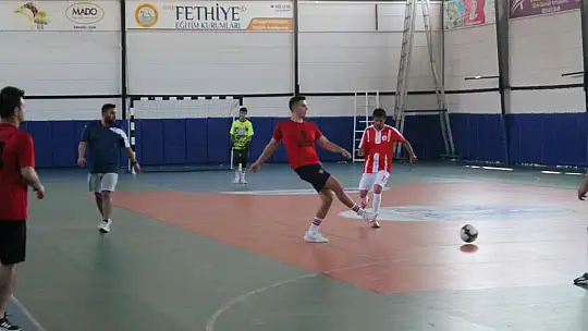 Özel Sporcular, Protokol Üyeleriyle Maç Yaptı 