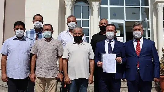 İlçe Başkanı Öztürk mazbatasını aldı