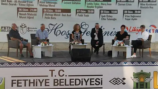 Tazelenme Üniversitesi Şair Ve Yazarları Okurları İle Buluştu