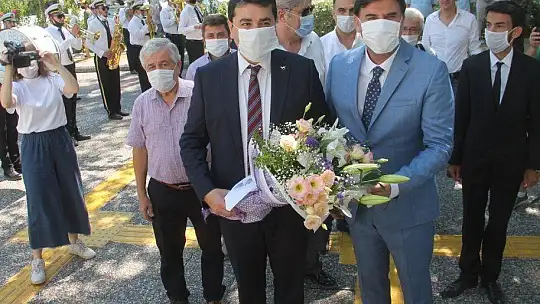 DP Genel Başkanı Gültekin Uysal,  Alim Karaca'yı ziyaret etti