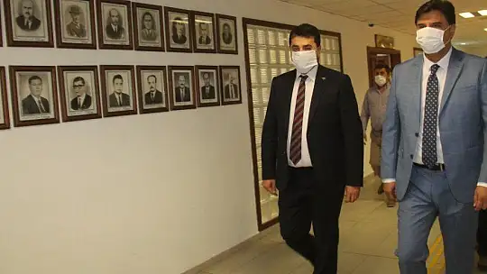 DP Genel Başkanı Gültekin Uysal,  Alim Karaca'yı ziyaret etti