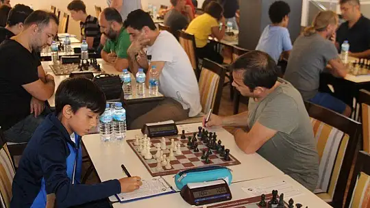 Sporfest Satranç Turnuvasına yoğun ilgi