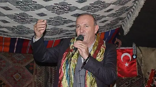 ''Türkiye Cumhuriyeti Kıl Çadır Altında Kurulmuştur''