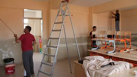 İzolasyondaki Memurlardan Örnek Davranış