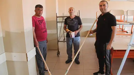 İzolasyondaki Memurlardan Örnek Davranış