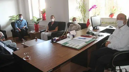 AK PARTİLİ GÖKCAN DEVLET HASTANESİ'Nİ ZİYARET ETTİ