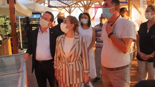 AK PARTİLİ GÖKCAN, KARAOT PLAJI'NDA İNCELEMELERDE BULUNDU