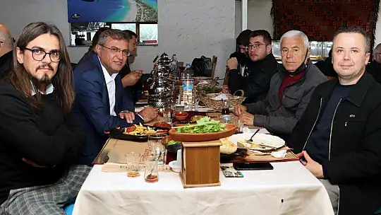 FTSO, 10 OCAK Gazeteciler Günü'nde basın çalışanları ile kahvaltıda buluştu