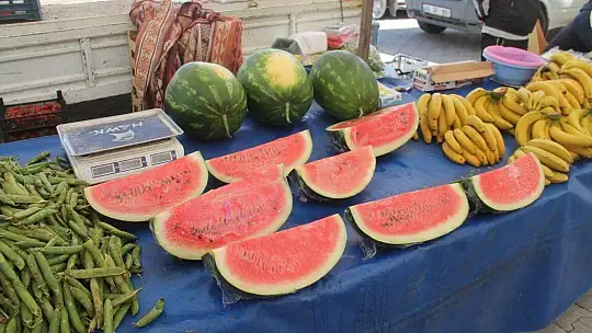Salı Pazarı'nın gözdesi enginar oldu