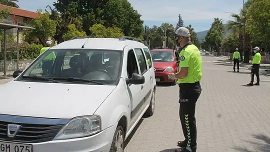 Fethiye'de Sürücüler Bilgilendirildi