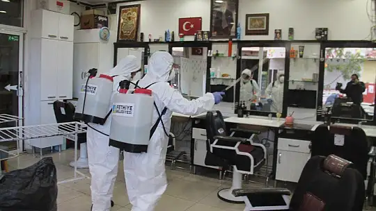 Fethiye'de berber ve kuaförler dezenfekte edildi