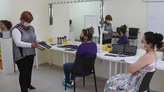 Leyla İnanır Eğitim Kurumları Fethiye'de