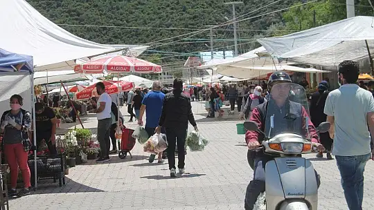 Üretici pazarında yoğunluk yaşandı