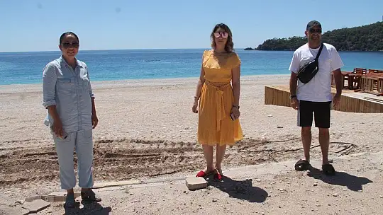 Rus Çift ''İyi ki Türkiye'deyiz''