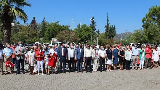 CHP ve STK'ların Zafer Bayramı coşkusu