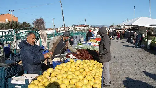 Salı Pazarı'nda Çadırlar Kurulamadı