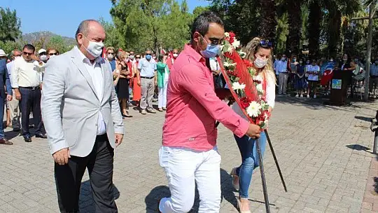 CHP ve STK'ların Zafer Bayramı coşkusu