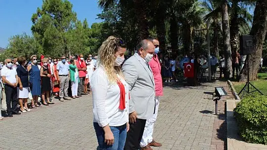 CHP ve STK'ların Zafer Bayramı coşkusu