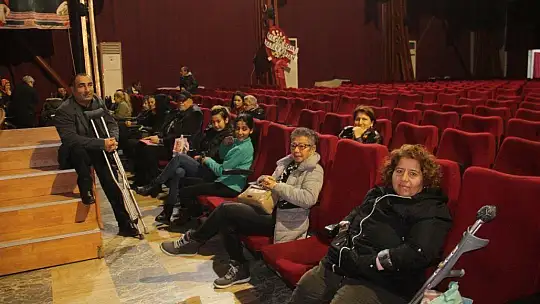 Yönerge 6 Şubat'ta Oylanacak