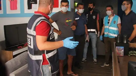 FETHİYE'DE İNTERNET KAFELERE COVİD-19 DENETLEMESİ