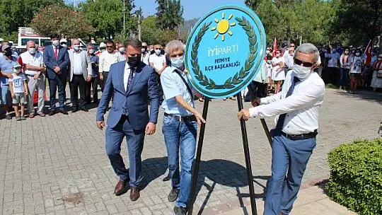 CHP ve STK'ların Zafer Bayramı coşkusu