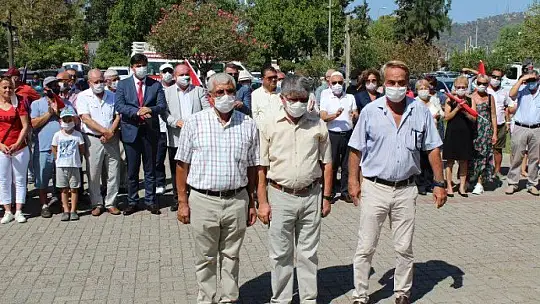 CHP ve STK'ların Zafer Bayramı coşkusu